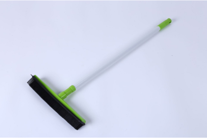 New Extra Long Handle Rubber Bristles Sweeper Squeegee for Pet Cat Dog Hair Fur Broom (Color: Green)